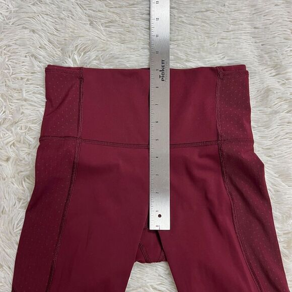 Lululemon Body Con Crop Leggings 4 - Picture 5 of 7